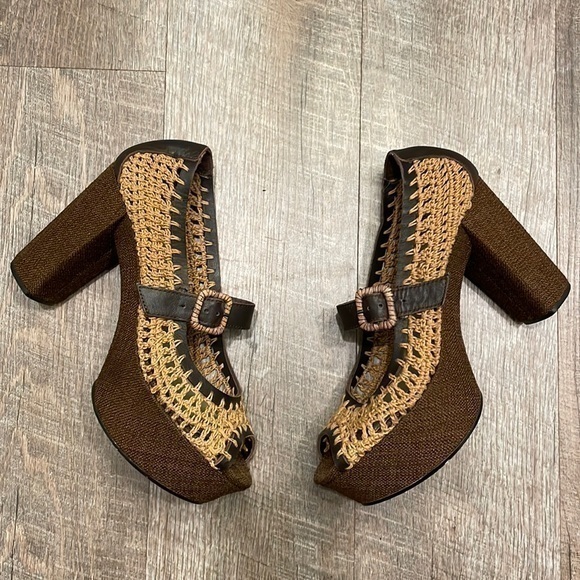 Unleashed Shoes - Unleashed by Rocketdog tan/brown crocheted open toe platform Mary Janes size 8